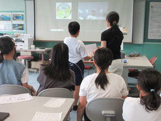 手話クラブが霞ヶ浦聾学校の児童とオンライン交流しました。