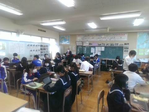 協働作業で、授業参観の準備をしています！